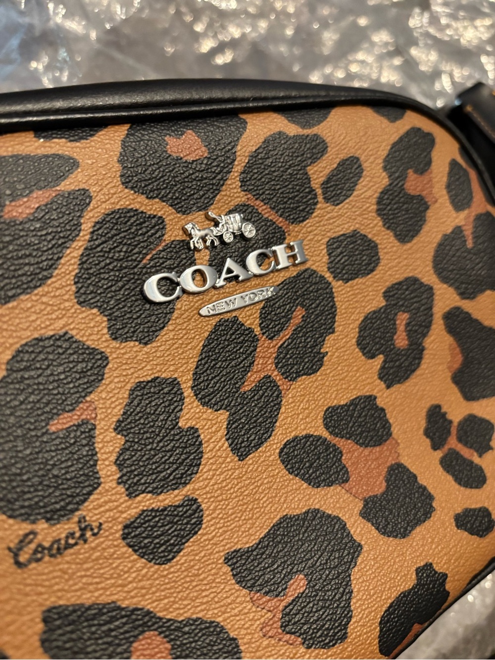 Beautiful Coach crossbody LEOPARD ✨ - Picture 7 of 10